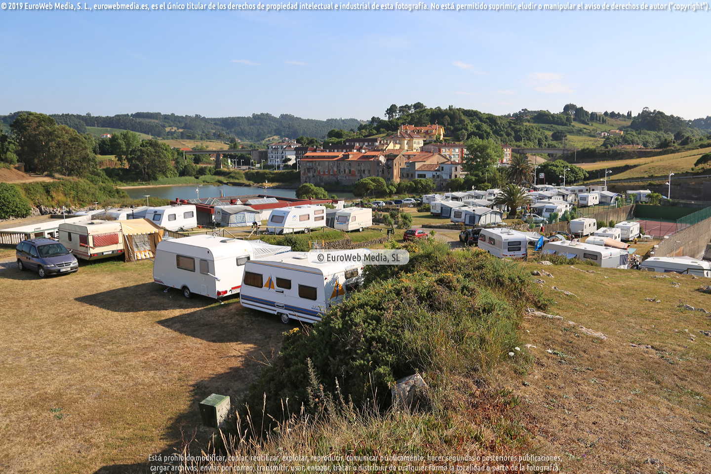 Camping Perlora - Zona de acampada